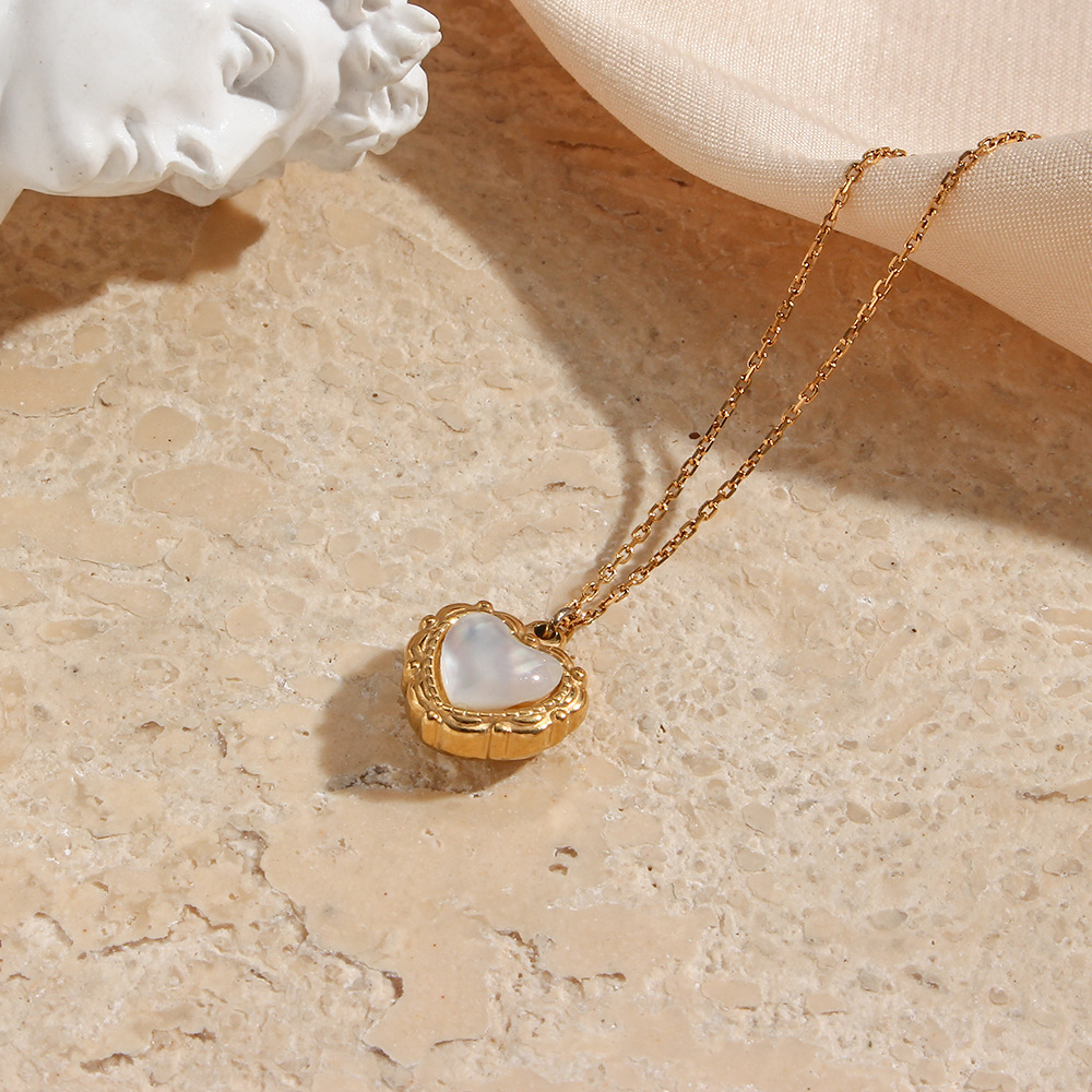 High-grade Love Light Luxury Pendant Jewelry Stainless Steel 18k Gold…